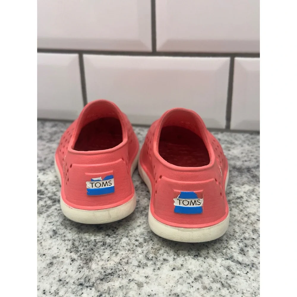 TOMS Toddler‎ 8 Slip On Shoes Pink Perforated Water Friendly Casual Summer